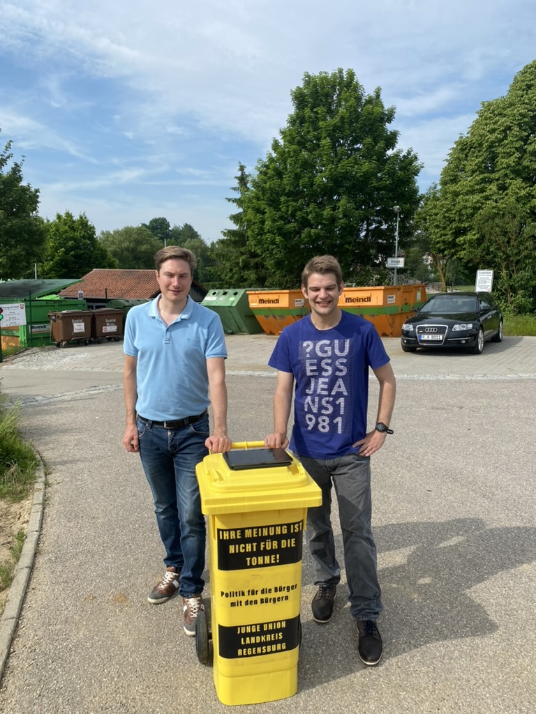 Wertstoffhof-Tour: Gelbe Tonne 'Ihre Meinung ist nicht für die Tonne!' mit JU-Team am Wertstoffhof
